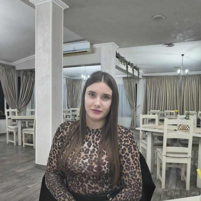 Babysitter in Focşani: Antonia