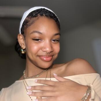 Babysitting job in Ypsilanti (Michigan): babysitting job Desirae