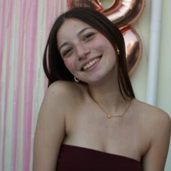 Babysitter in Vila Nova de Famalicão: Soraia