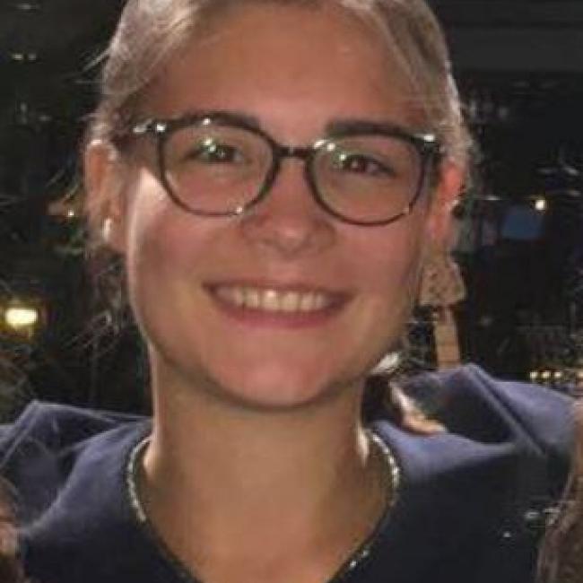 Babysitter in Lezennes: Mylène