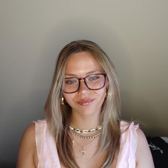 Babysitter in Löwen: Emmelie