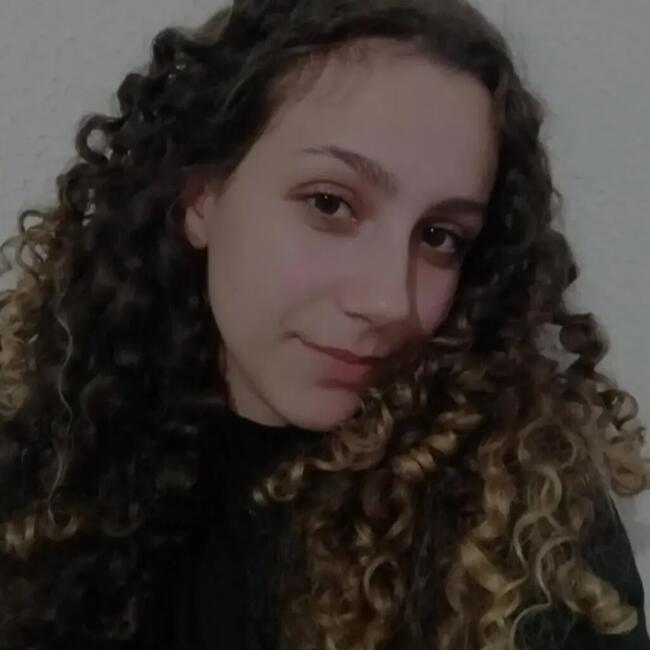 Babá em Itajaí: Gabriela