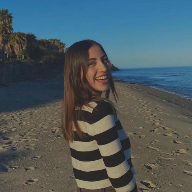 Babysitter a Lentate sul Seveso: Claudia