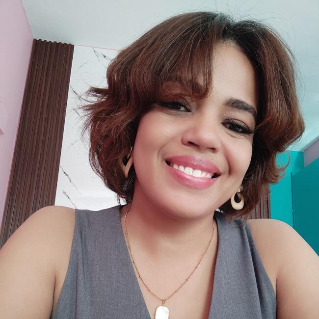Babysitter in Santo Domingo: Elizabeth