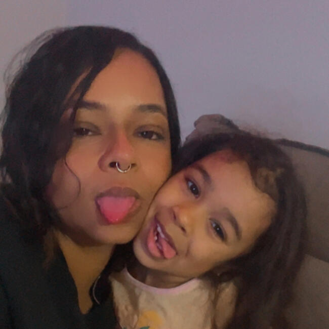 Babysitting job in Guarujá: Vitória