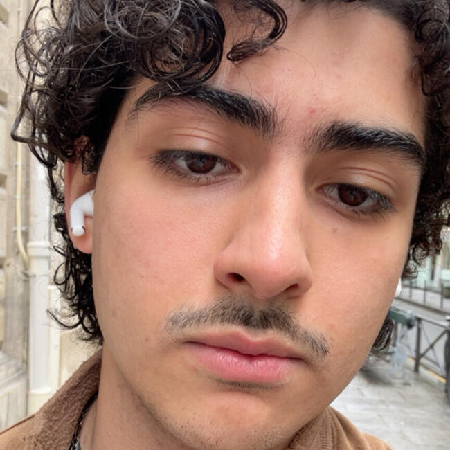 Babysitter in Alfortville: Yani