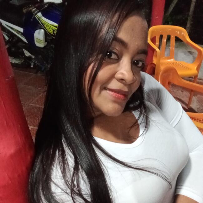 Babysitter in Soledad: Sindys Paola