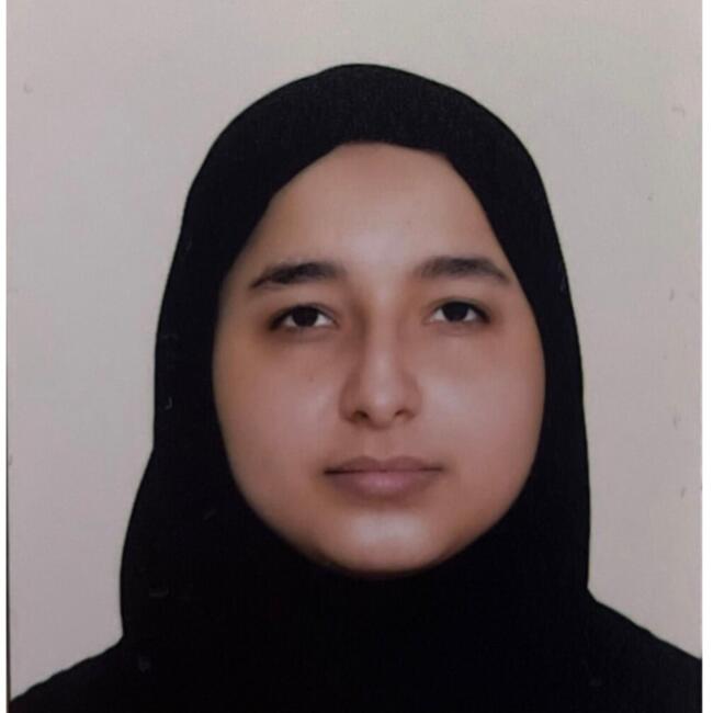 وظيفة جليسة أطفال في المدينة: Fatma