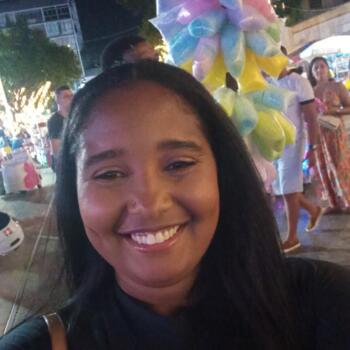 Babá em Salvador: Dionne Araujo