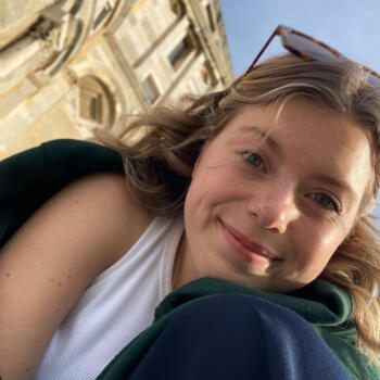 Babysitter in Bredene: Lotte
