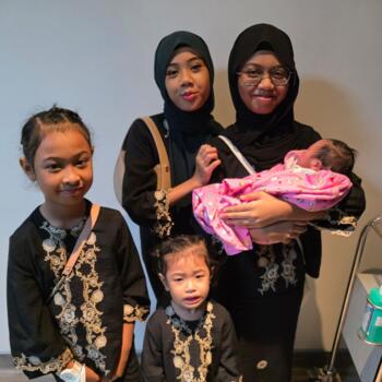 家长 新加坡: Nur