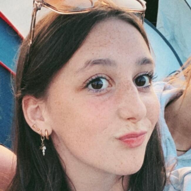 Babysitter in Rumst: Zara