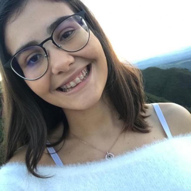 Babysitter in Belo Horizonte: Mayara