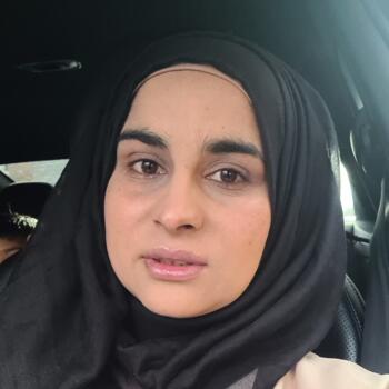 Babysitter Oldham: Nazish