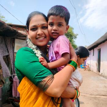 बेबीसिटर पुणे: Swati