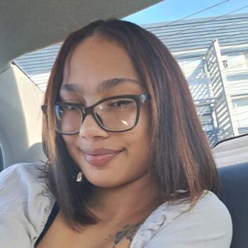 Nanny in Qonce: Kamia