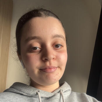 Babysitter in L'Île-Saint-Denis: Laura