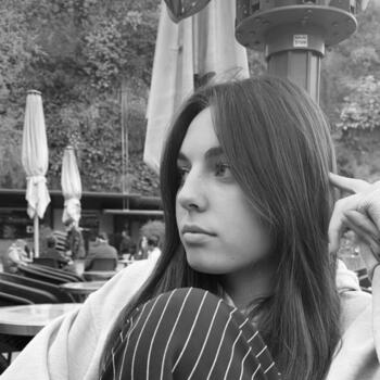 Babysitter in Roquemaure: Lilly