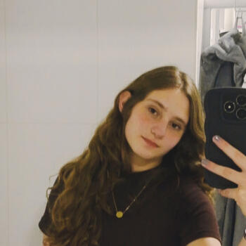 Babysitter in Curitiba: Laura