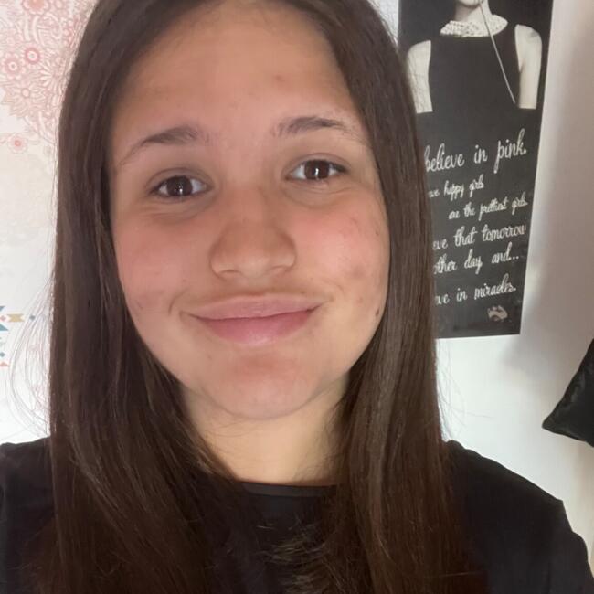 Babysitter in Chalon-sur-Saône: Alicia
