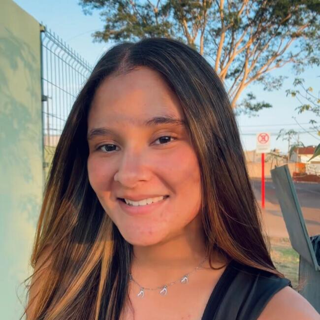 Babysitter in Rio Verde: Giovanna