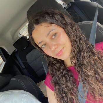 Babysitter in Caparica: Daniela