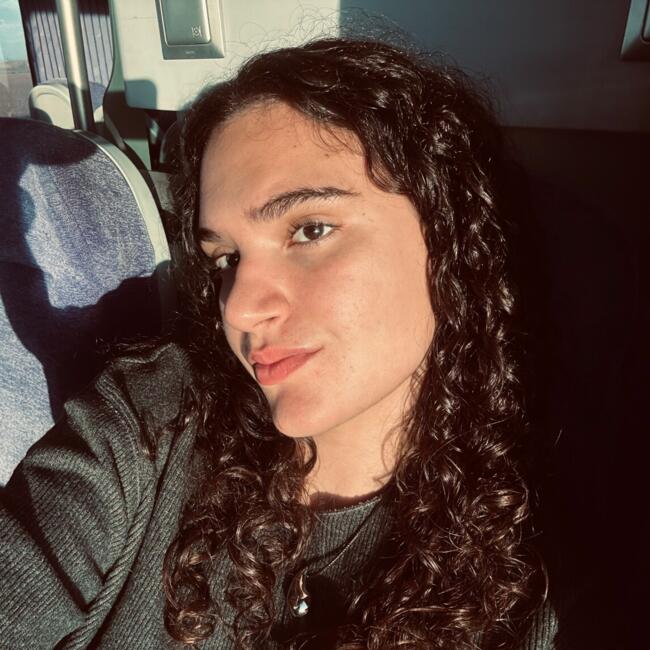 Babysitter στην περιοχή Θεσσαλονίκη: Τονια