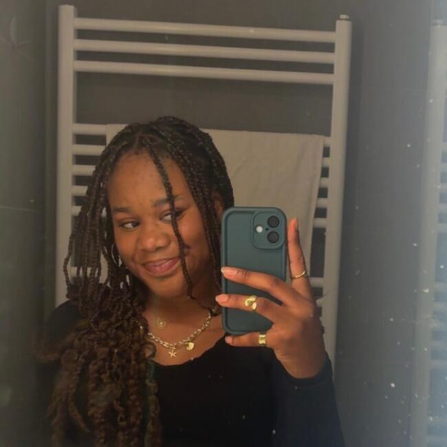 Babysitter in Wuustwezel: Elora