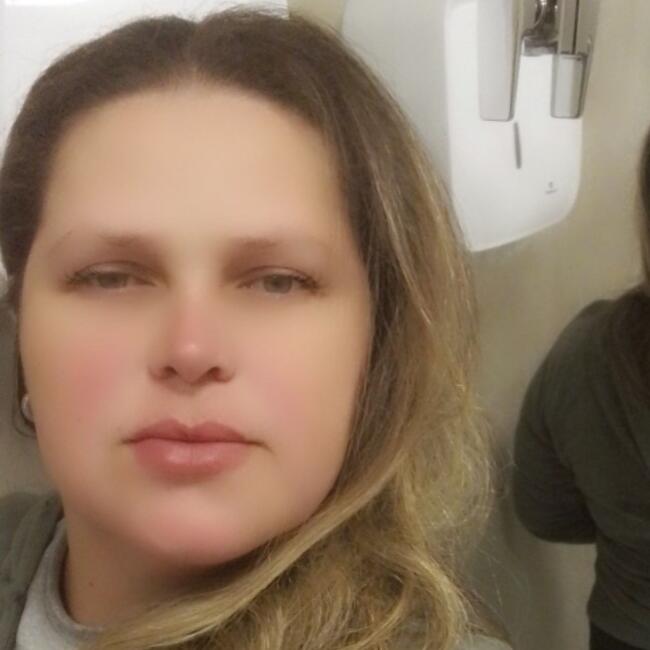 Babysitter in Itapema: Ana