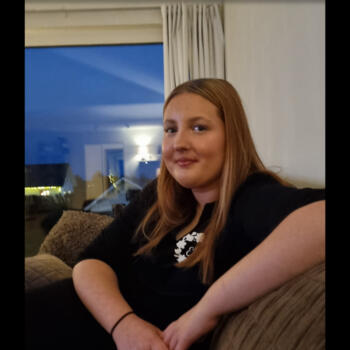 Barnvakt i Förslöv: Julia