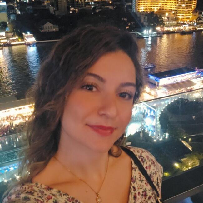 Oppas in IJmuiden: Hala