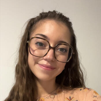Babysitter in Écully: Cleo