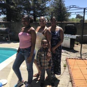 Babysitter Sacramento: Zianni