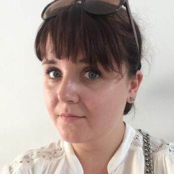 Baby-sitter in Paris: Julia