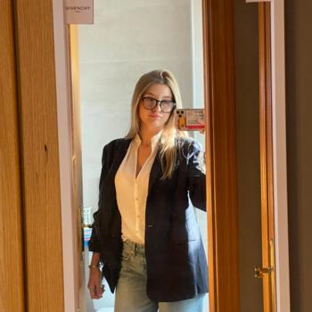 Babysitter in Villaviciosa de Odón: Carlota