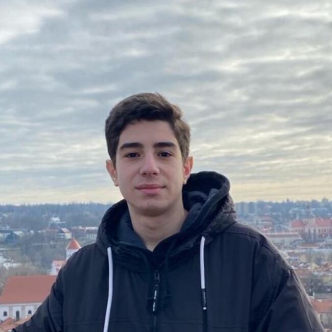 Auklė Kaunas: Bassam