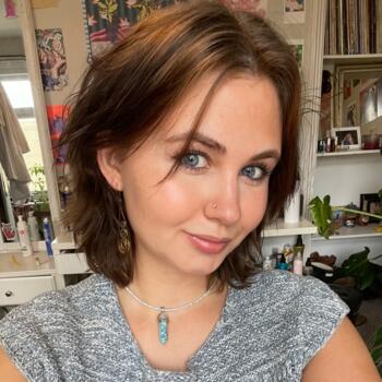 Babysitter in London: Nina