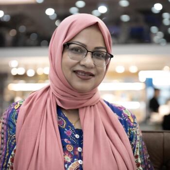 Babysitter in London: Hena