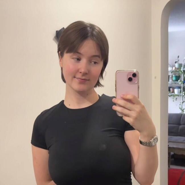 Baby-sitter in Edmonton: Sofia