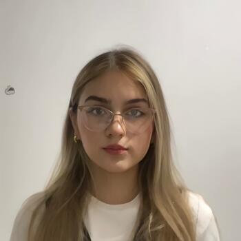 Babysitter Alajuela: Samantha