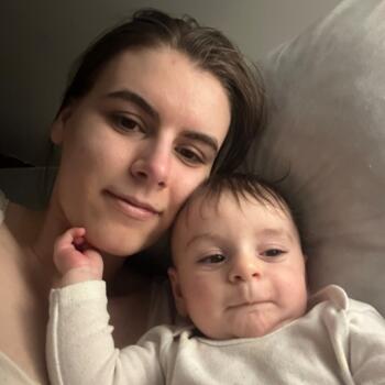 Babysitting job in Velsen-Noord: babysitting job Denisa