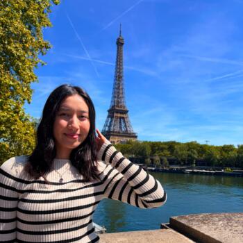 Babysitter in Orsay: Akila