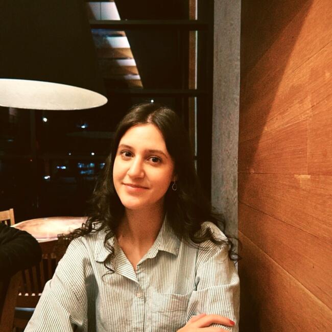 Babá em Curitiba: Leticia