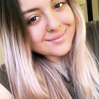 Babysitter Sydney: Monique