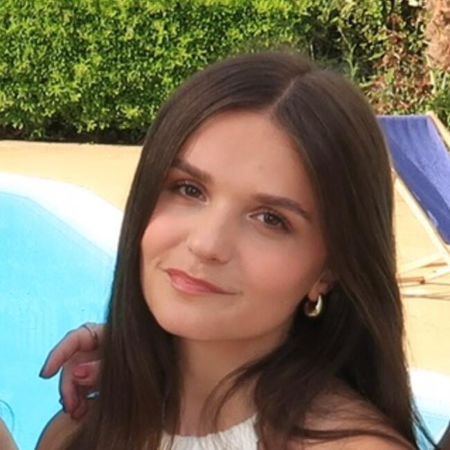 Babysitter in Thonon-les-Bains: Lisa