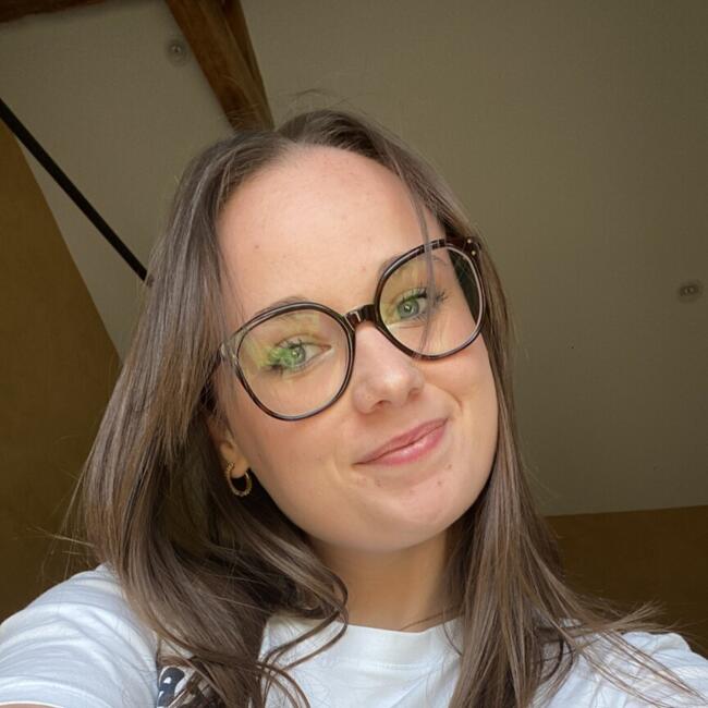 Babysitter in Liffré: Flavie