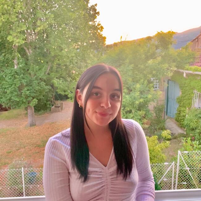 Babysitter in Saint-Zacharie: Lorie