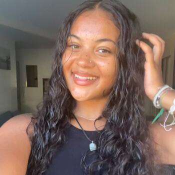 Baby-sitter in Colombes: Flora