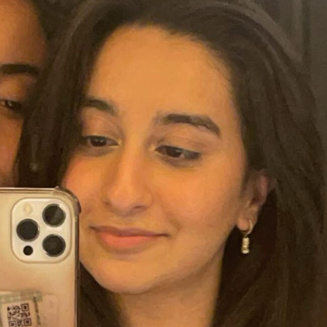 Babysitter in Norwich: Nimra