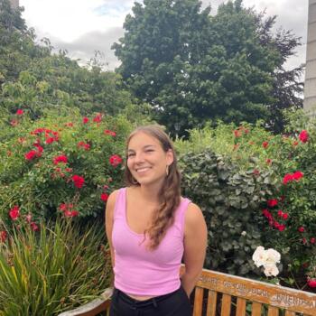 Babysitter in Brest: Louane